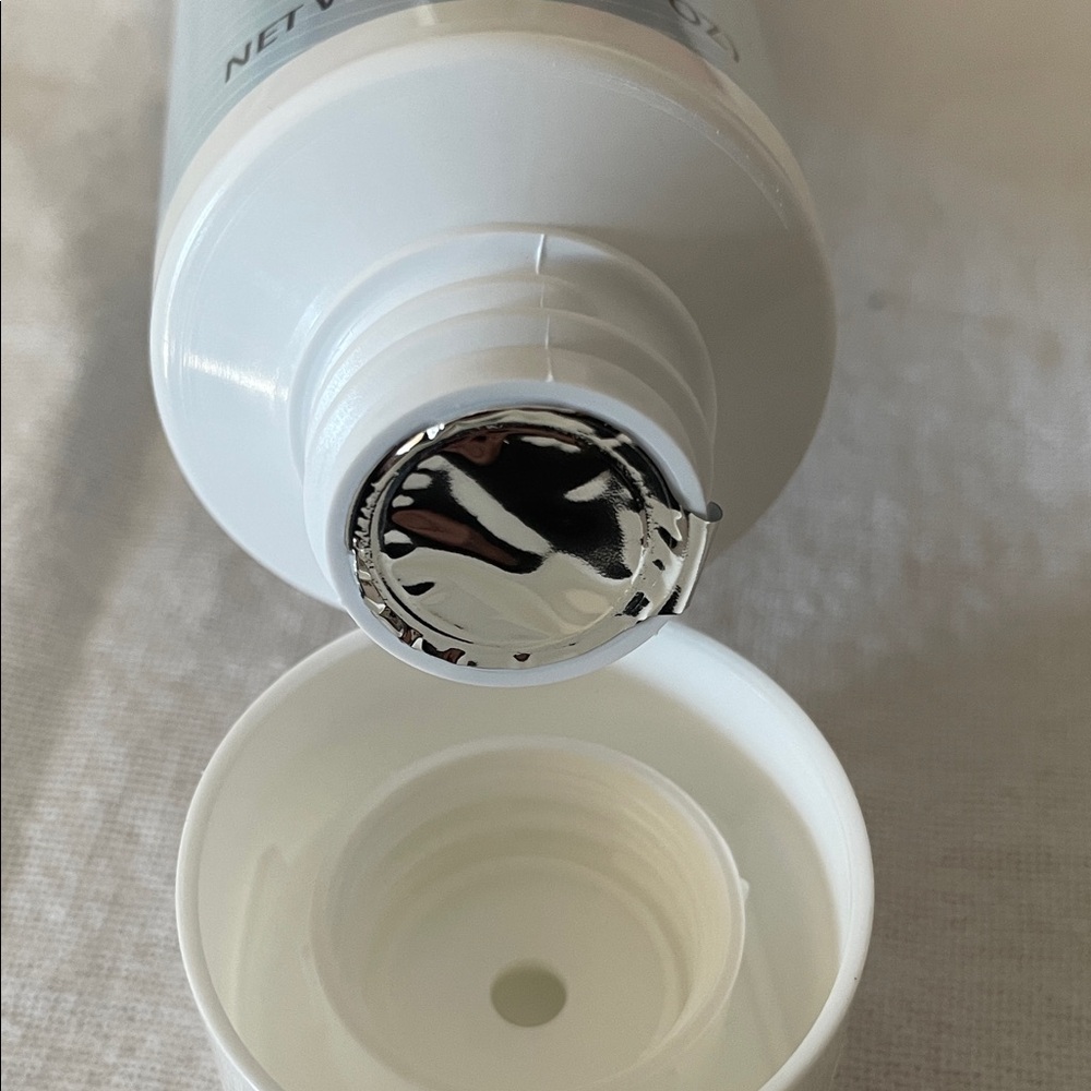 First Aid Beauty Pure Skin Cleanser - Picture 3 of 3